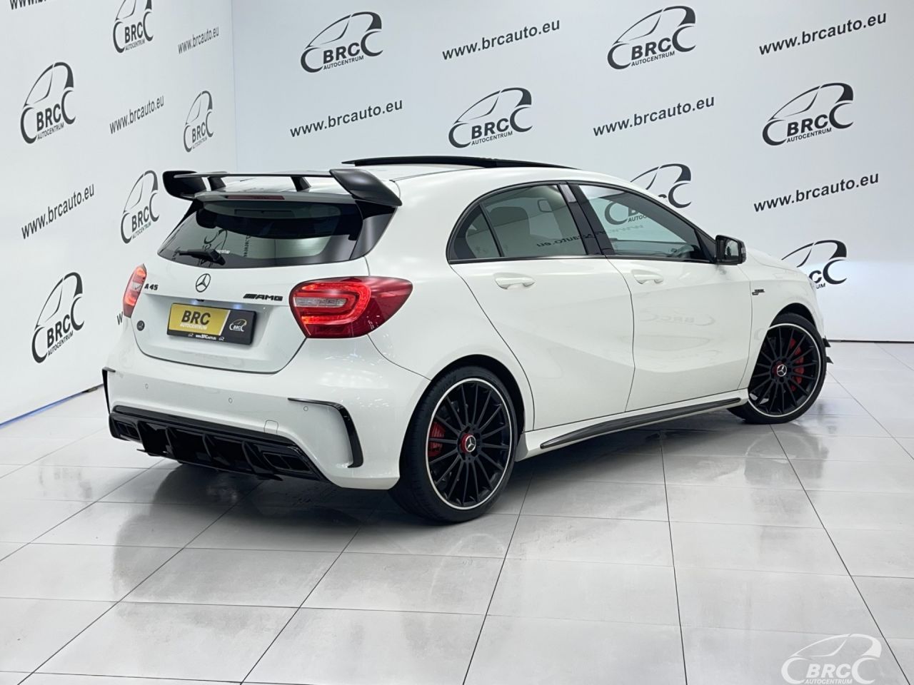 Mercedes-Benz A45 AMG | 1
