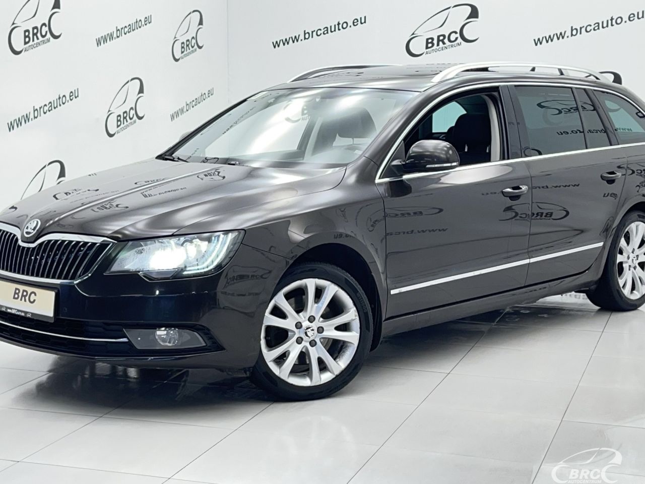 Skoda Superb, 1.8 l., universalas