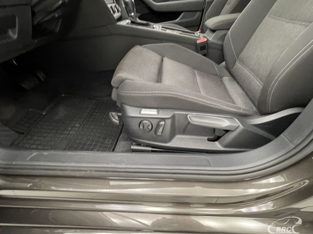 Volkswagen Passat | 22