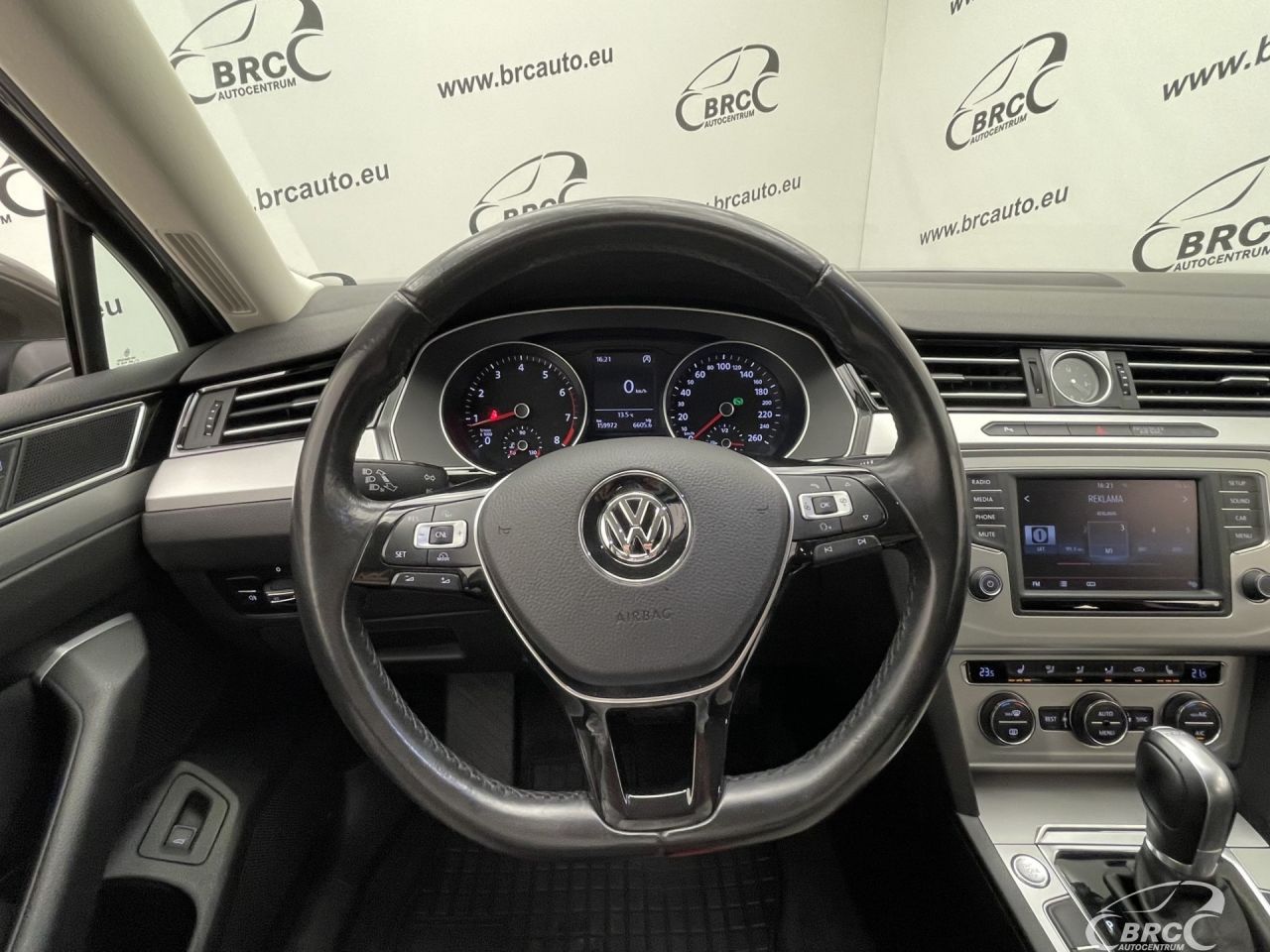 Volkswagen Passat | 27