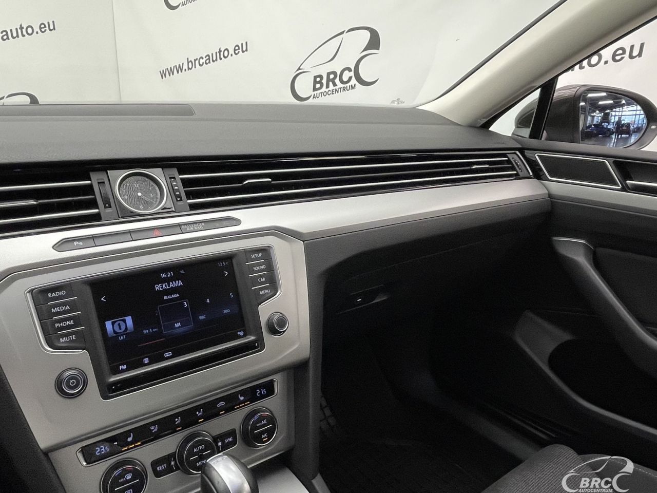 Volkswagen Passat | 26