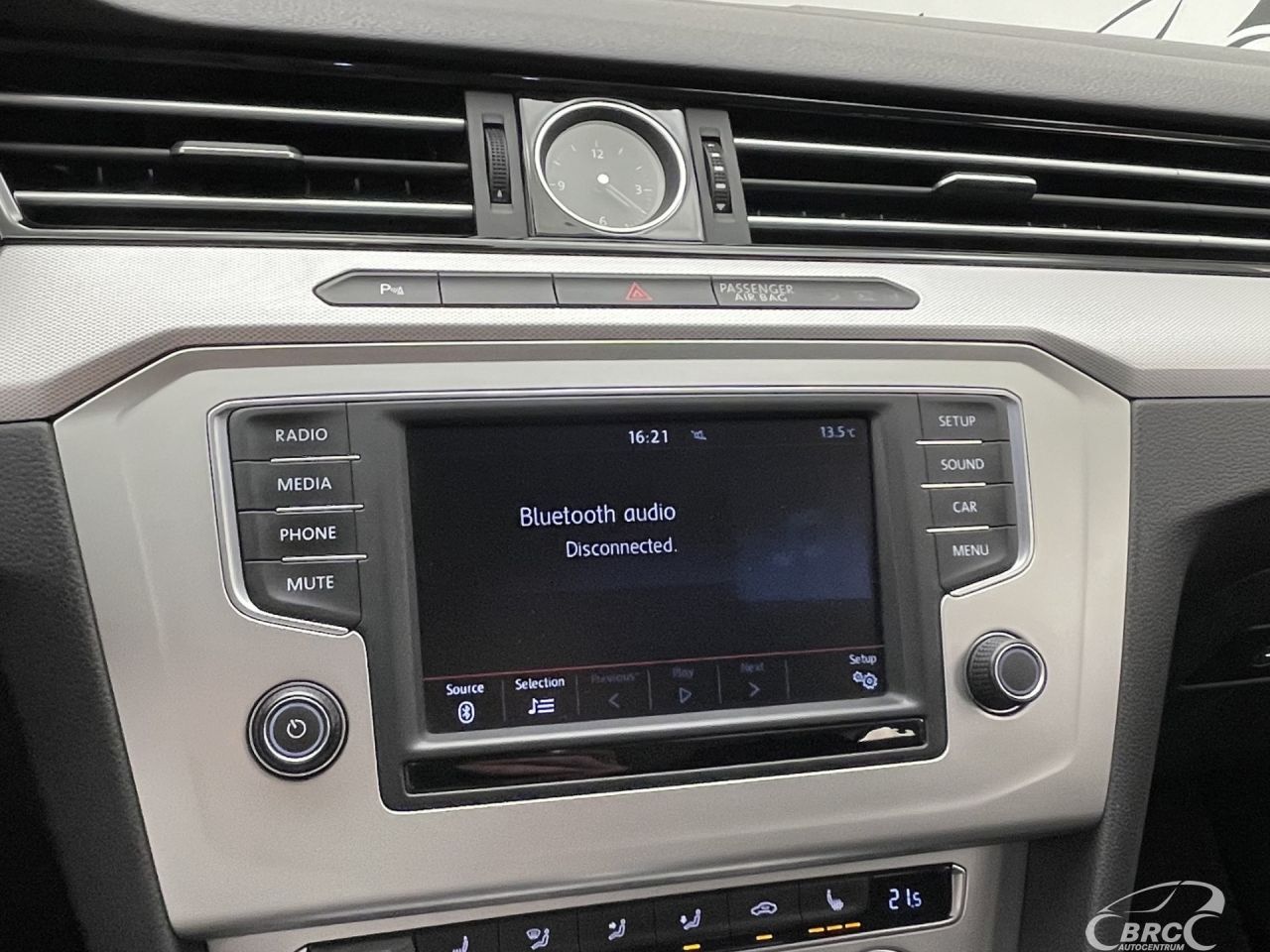 Volkswagen Passat | 33