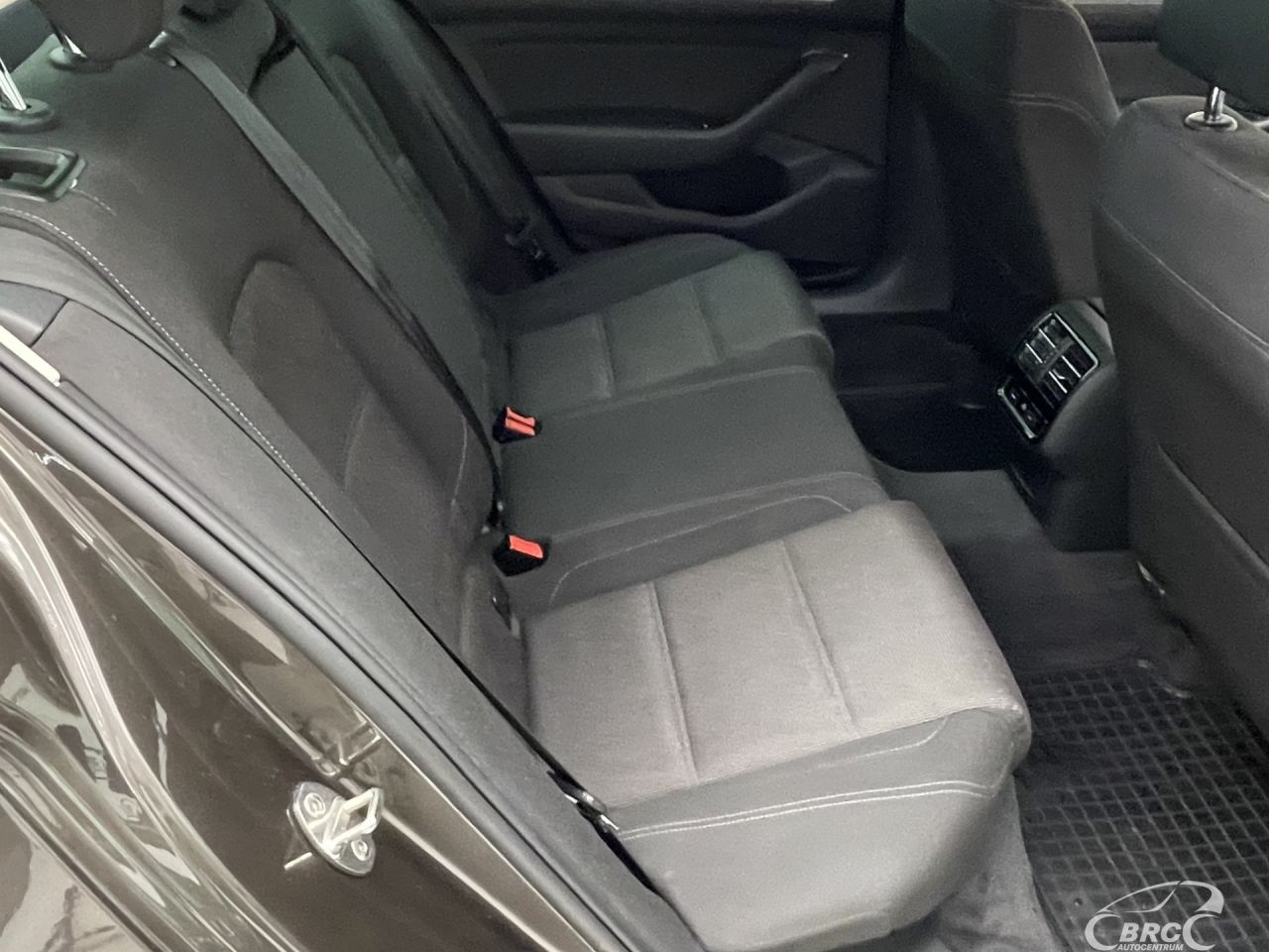 Volkswagen Passat | 9