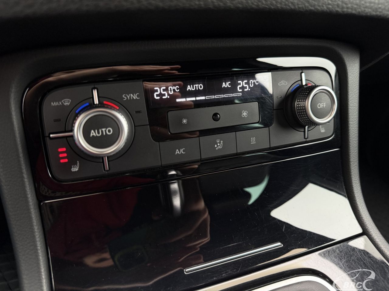 Volkswagen Touareg | 21