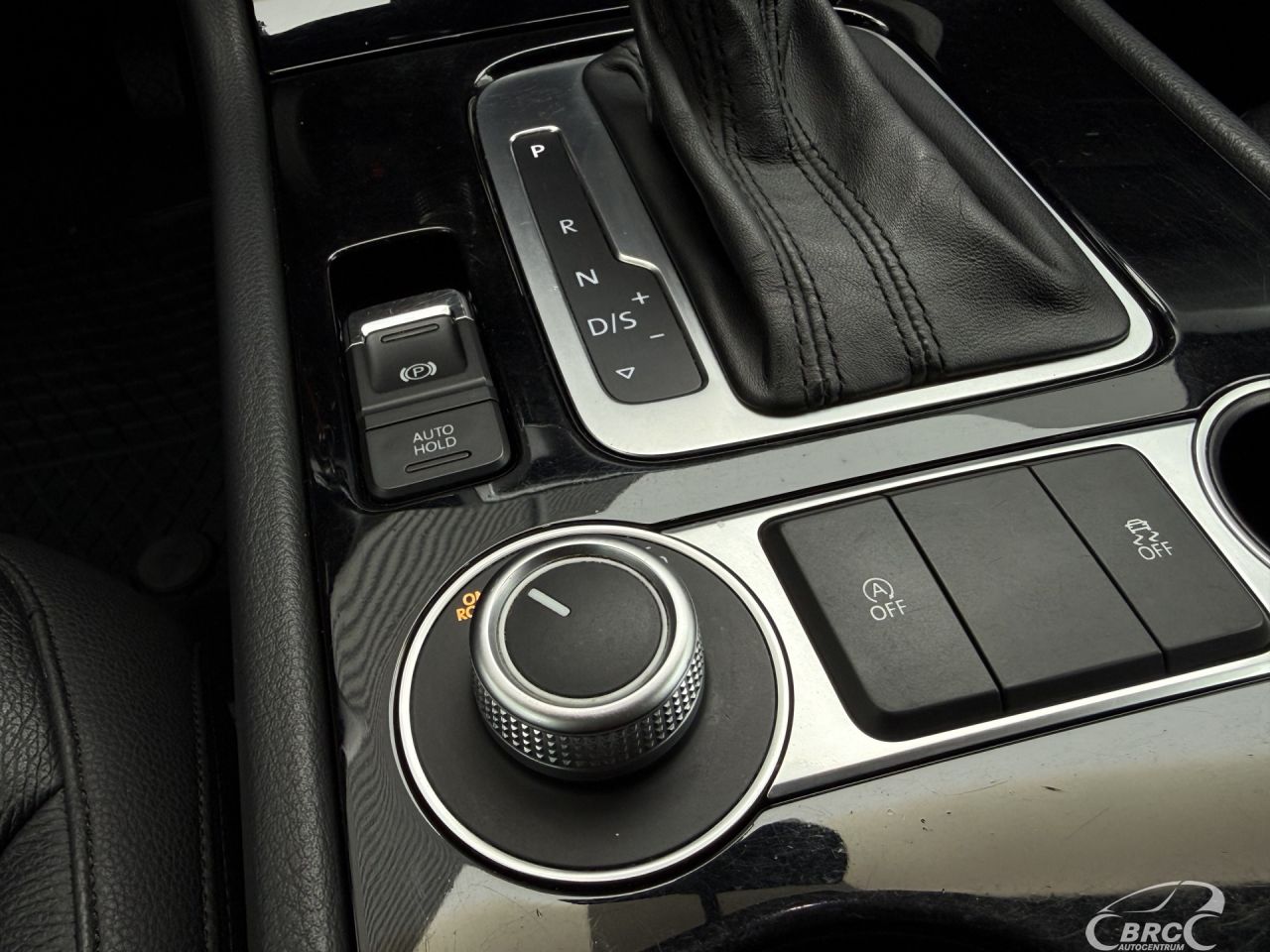 Volkswagen Touareg | 28