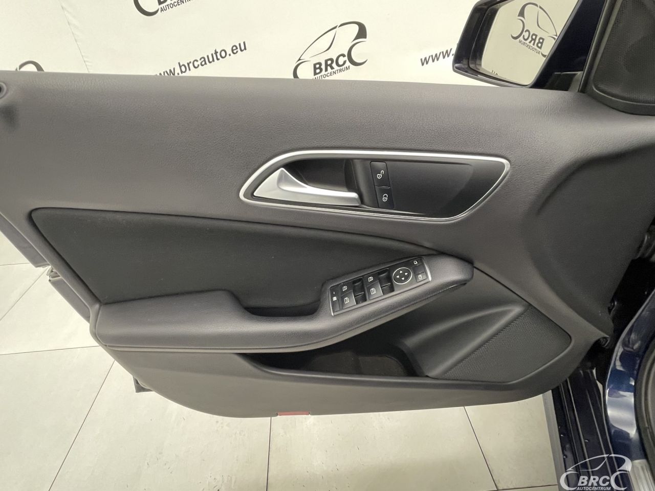 Mercedes-Benz A180 | 19