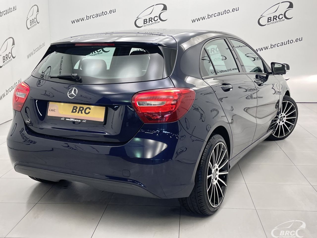 Mercedes-Benz A180 | 37