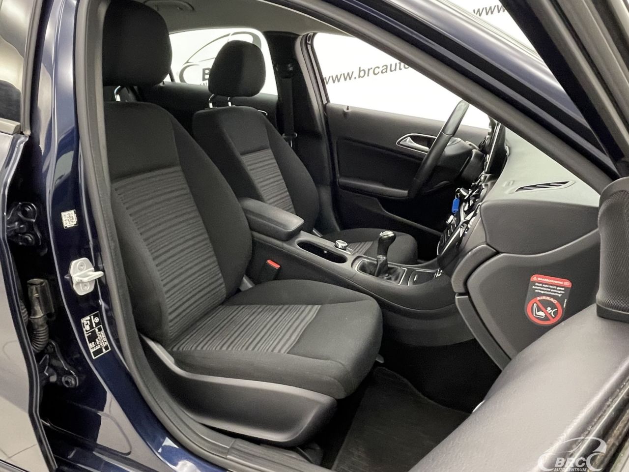 Mercedes-Benz A180 | 6