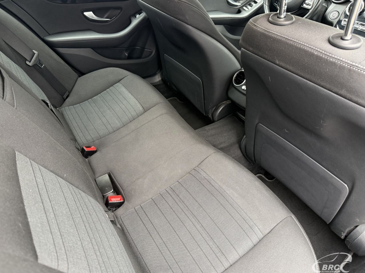 Mercedes-Benz C180 | 10