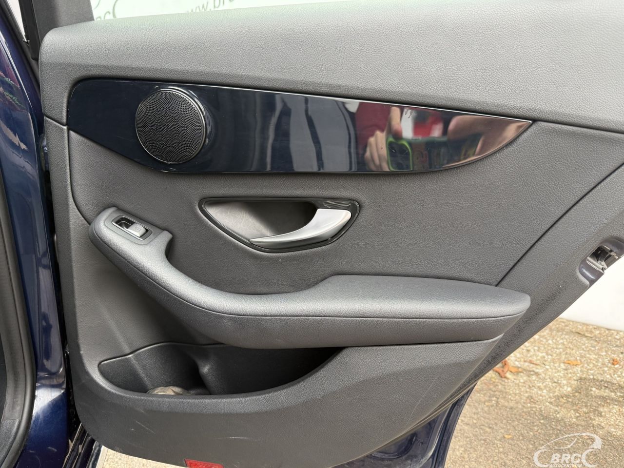 Mercedes-Benz C180 | 9