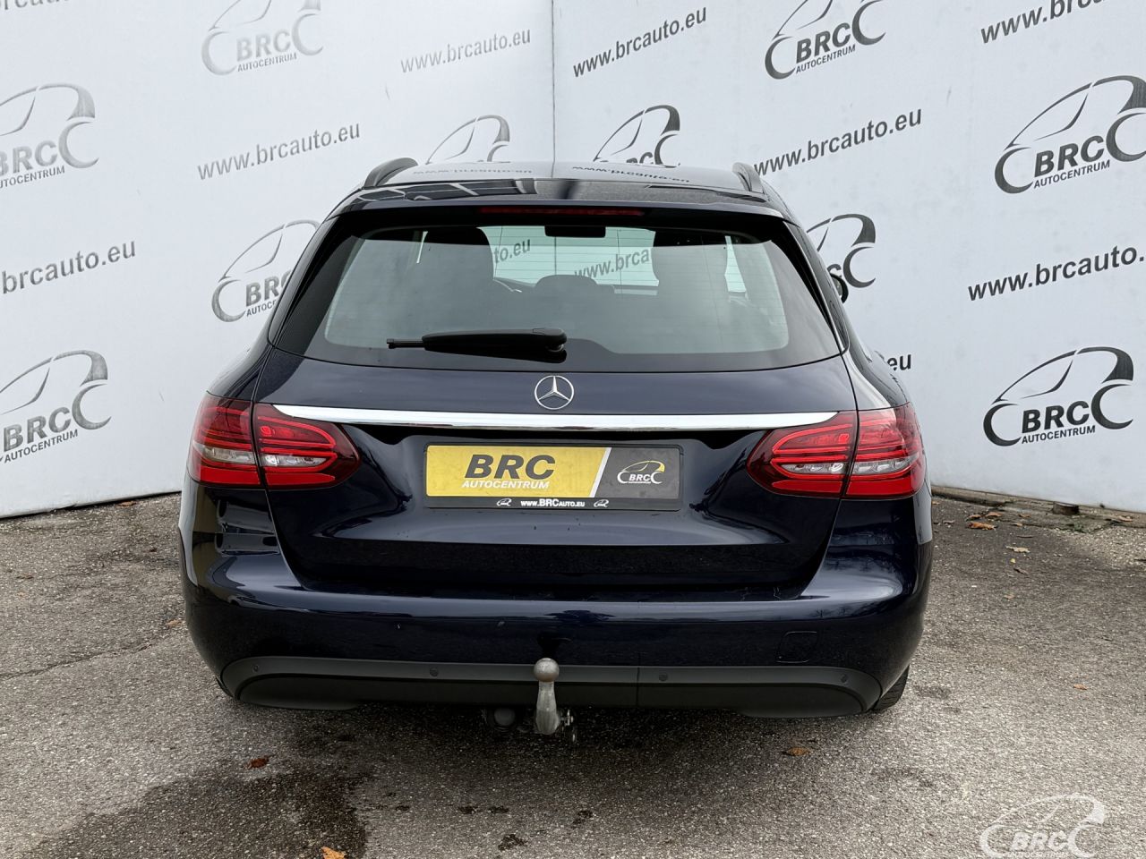 Mercedes-Benz C180 | 41