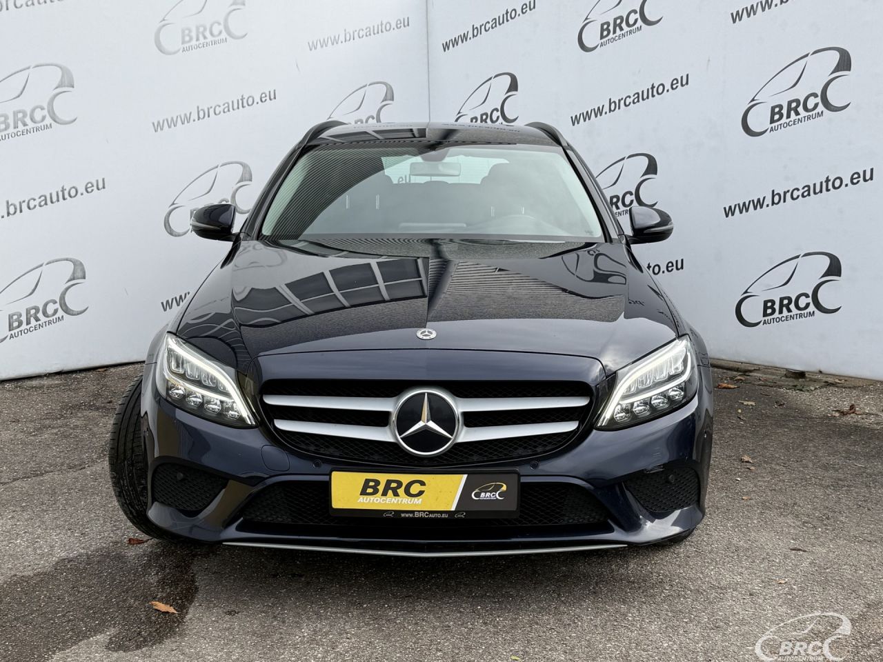 Mercedes-Benz C180 | 39