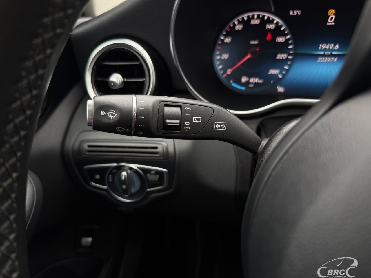 Mercedes-Benz C180 | 26