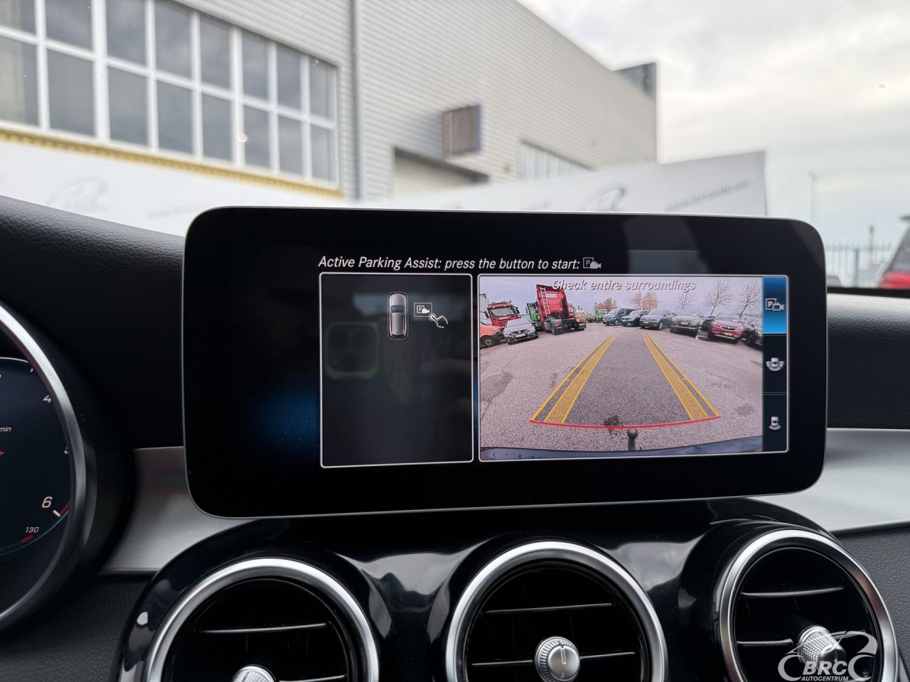 Mercedes-Benz C180 | 36