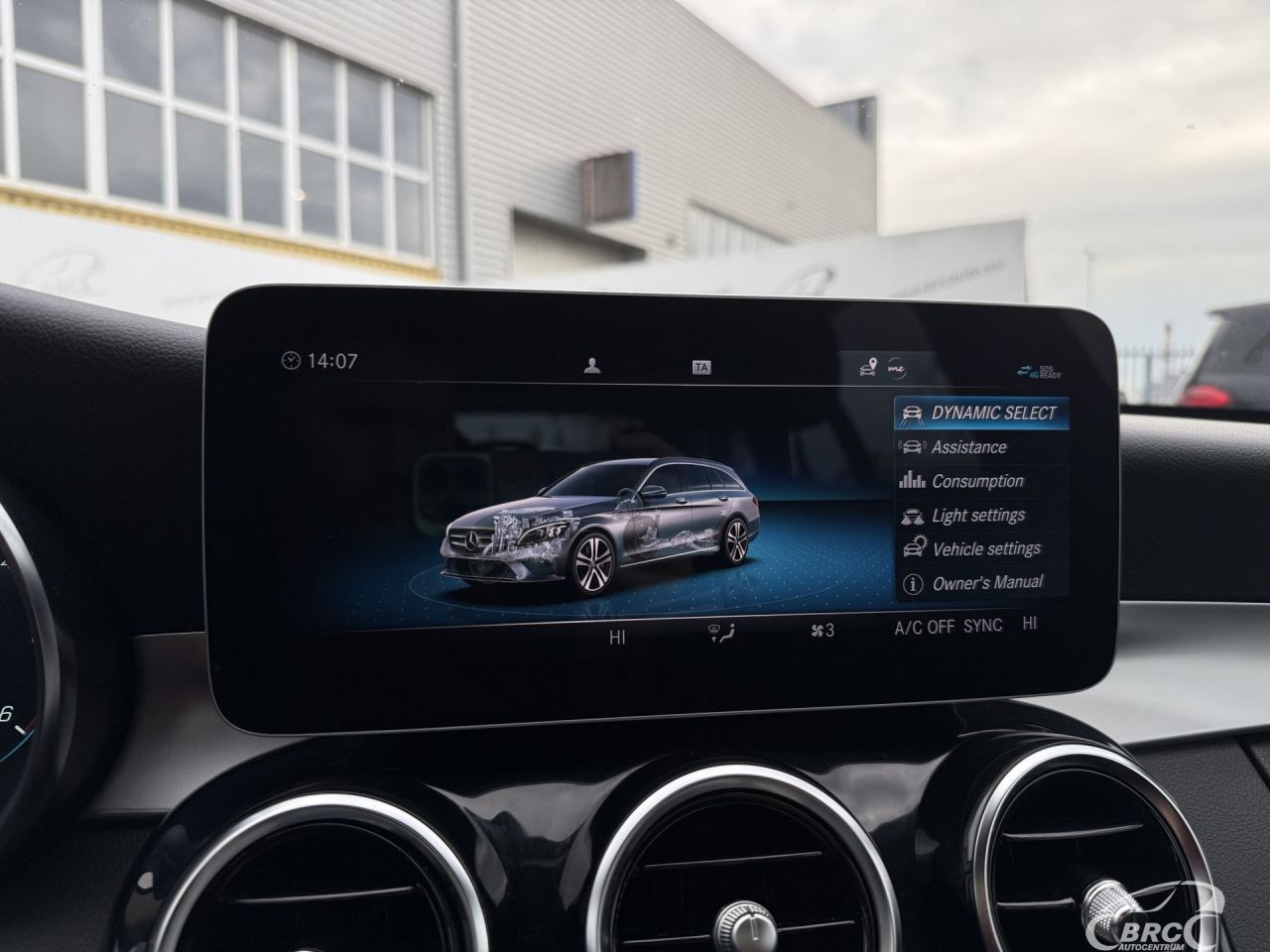 Mercedes-Benz C180 | 25