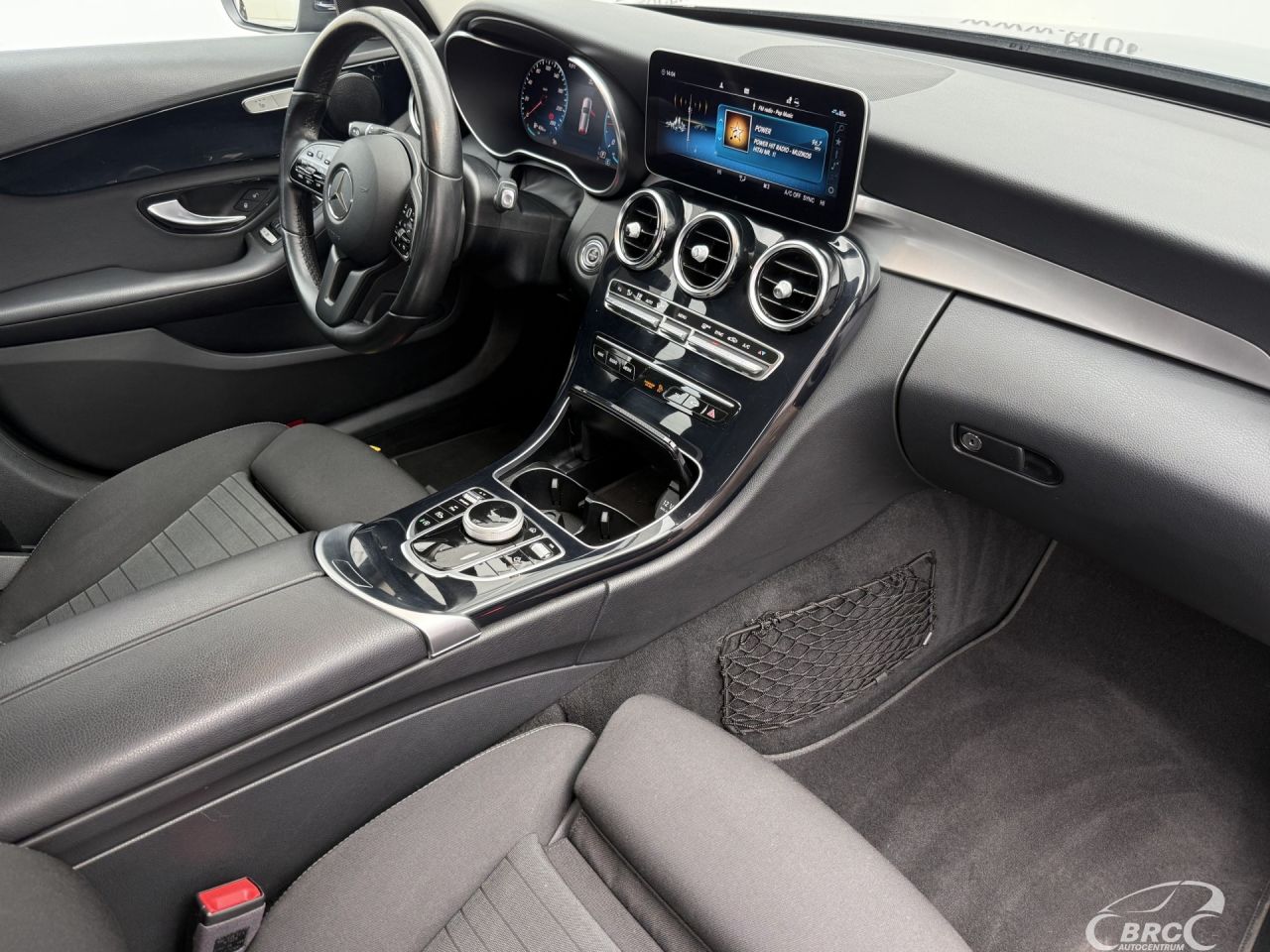 Mercedes-Benz C180 | 7