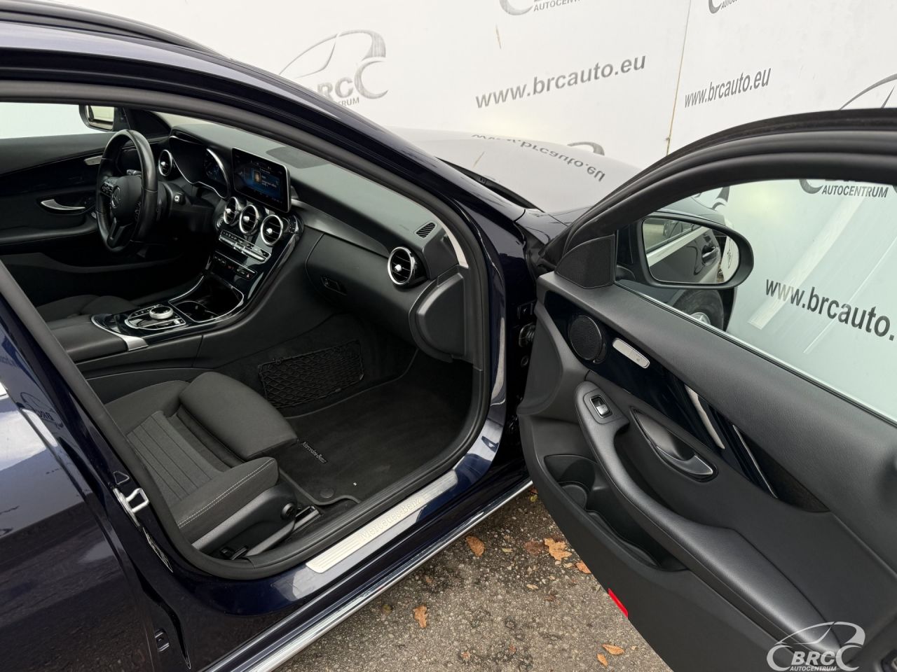 Mercedes-Benz C180 | 5