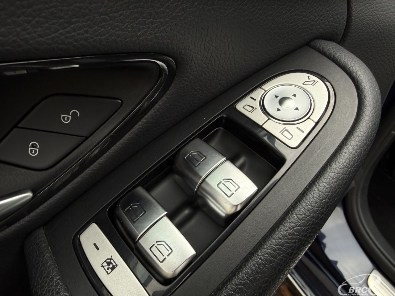 Mercedes-Benz C180 | 21