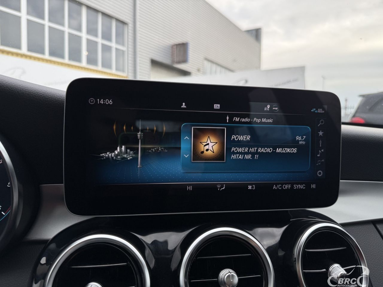 Mercedes-Benz C180 | 31