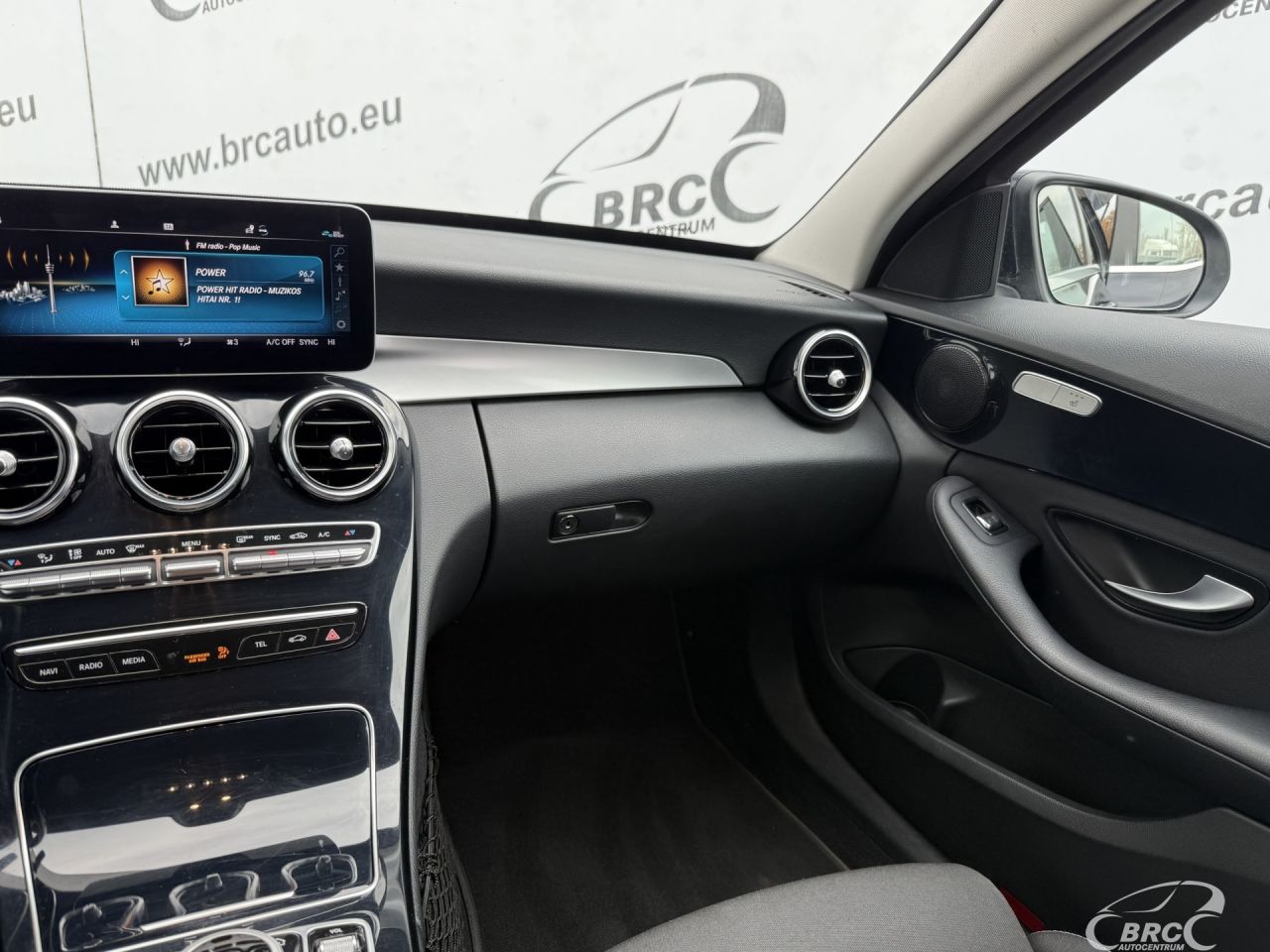 Mercedes-Benz C180 | 4