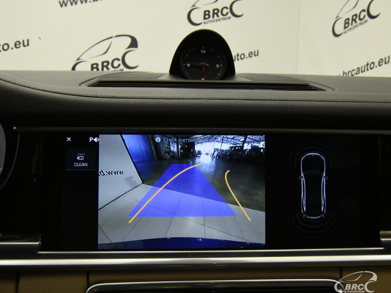 Porsche Panamera | 33