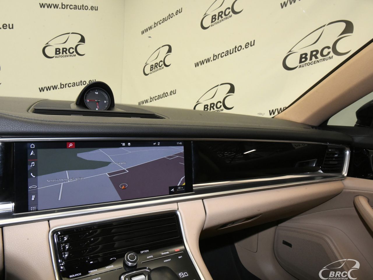 Porsche Panamera | 26