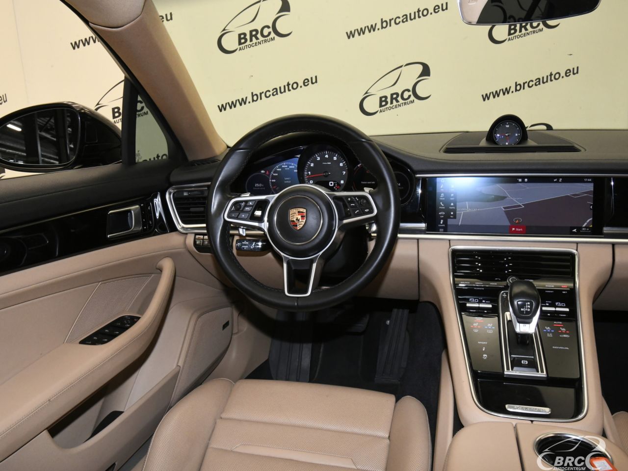 Porsche Panamera | 12