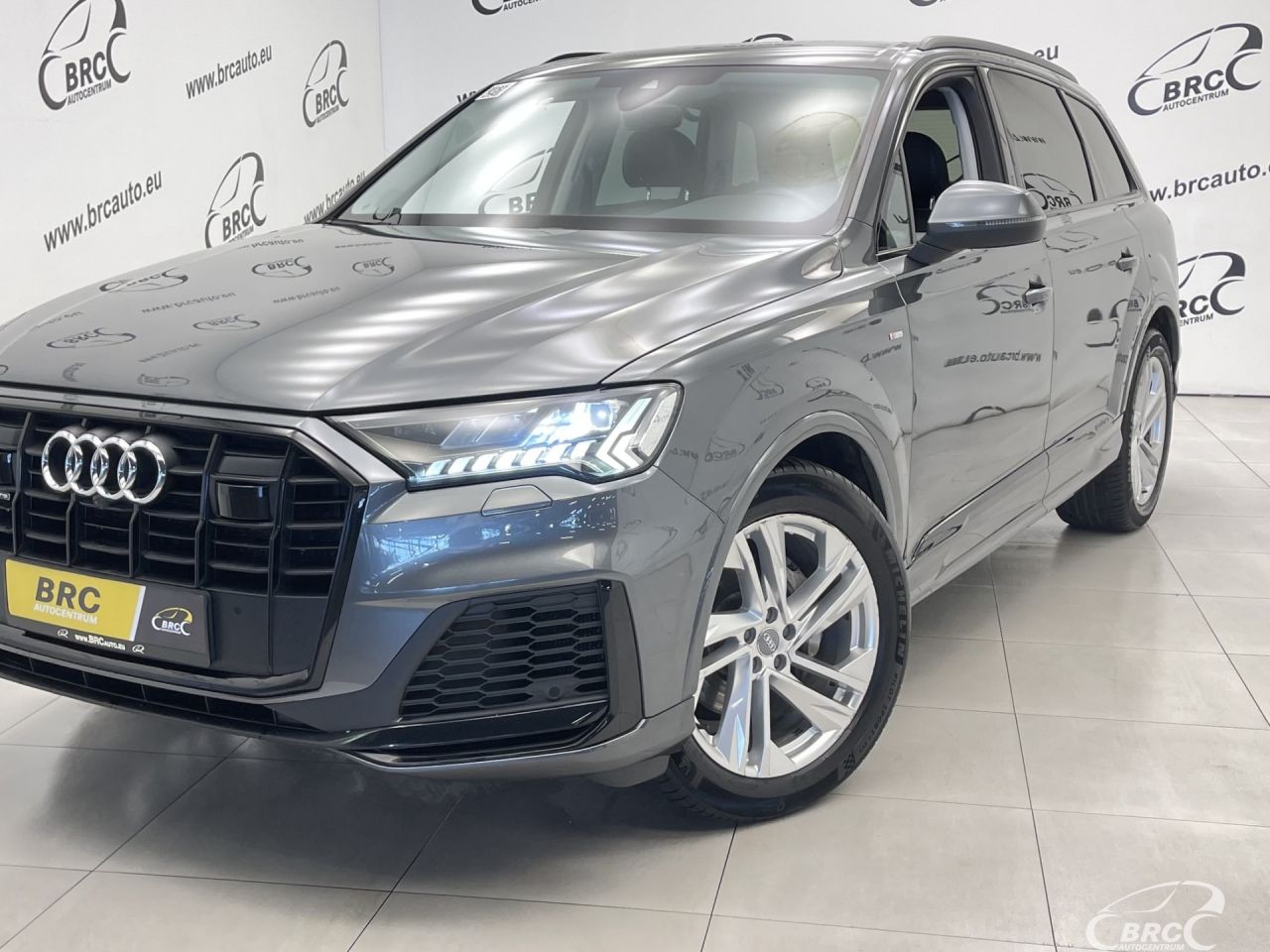 Audi Q7 | 47