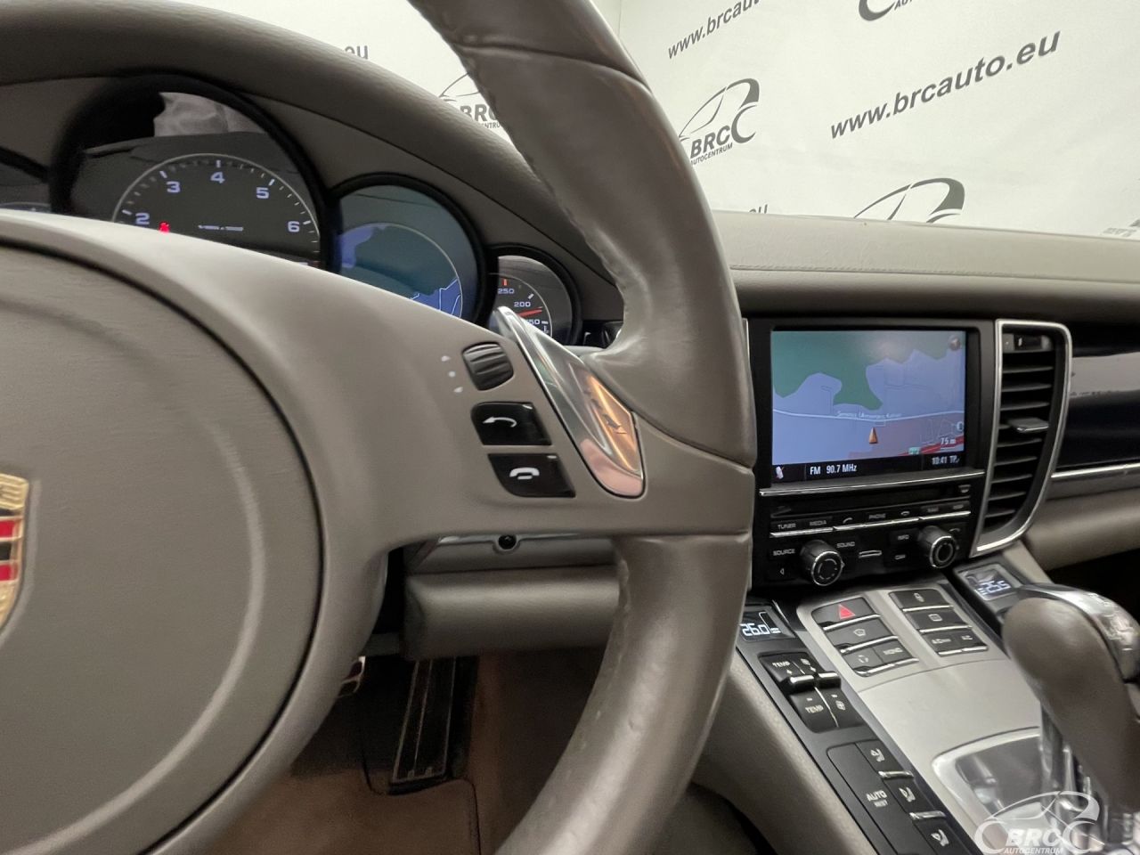 Porsche Panamera | 54
