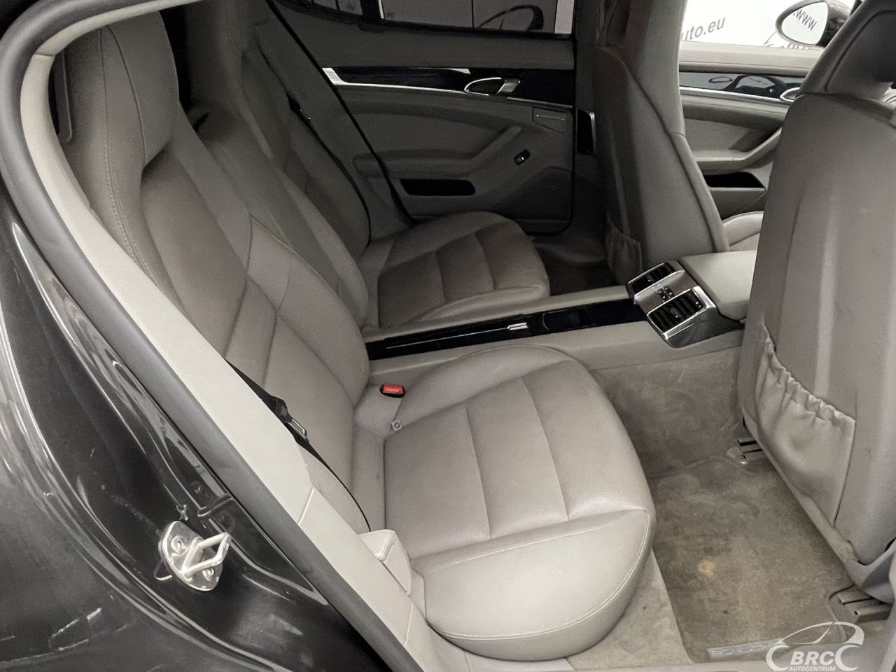 Porsche Panamera | 19