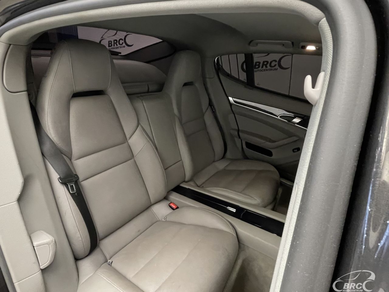 Porsche Panamera | 21