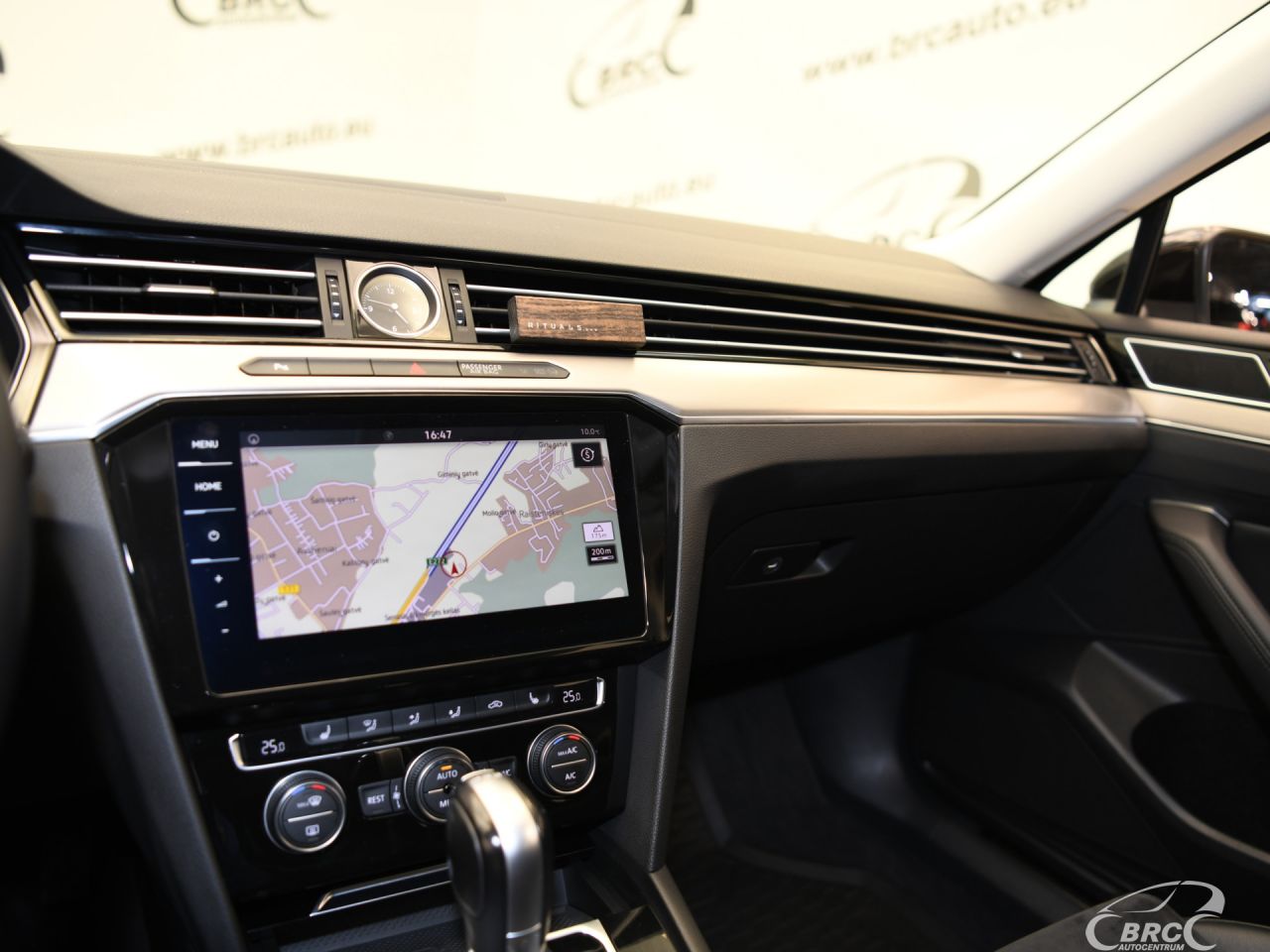 Volkswagen Passat | 32