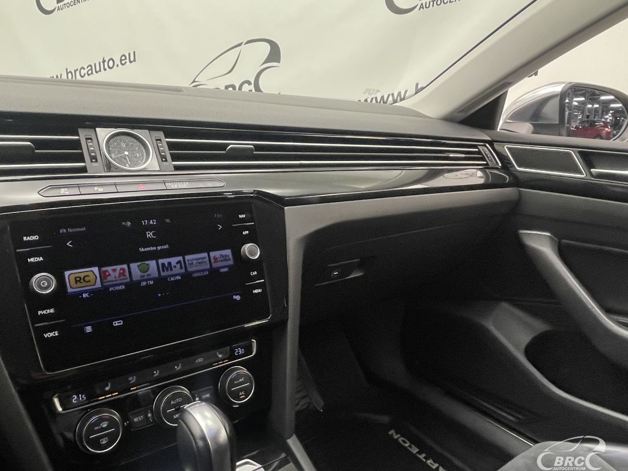 Volkswagen Arteon | 24