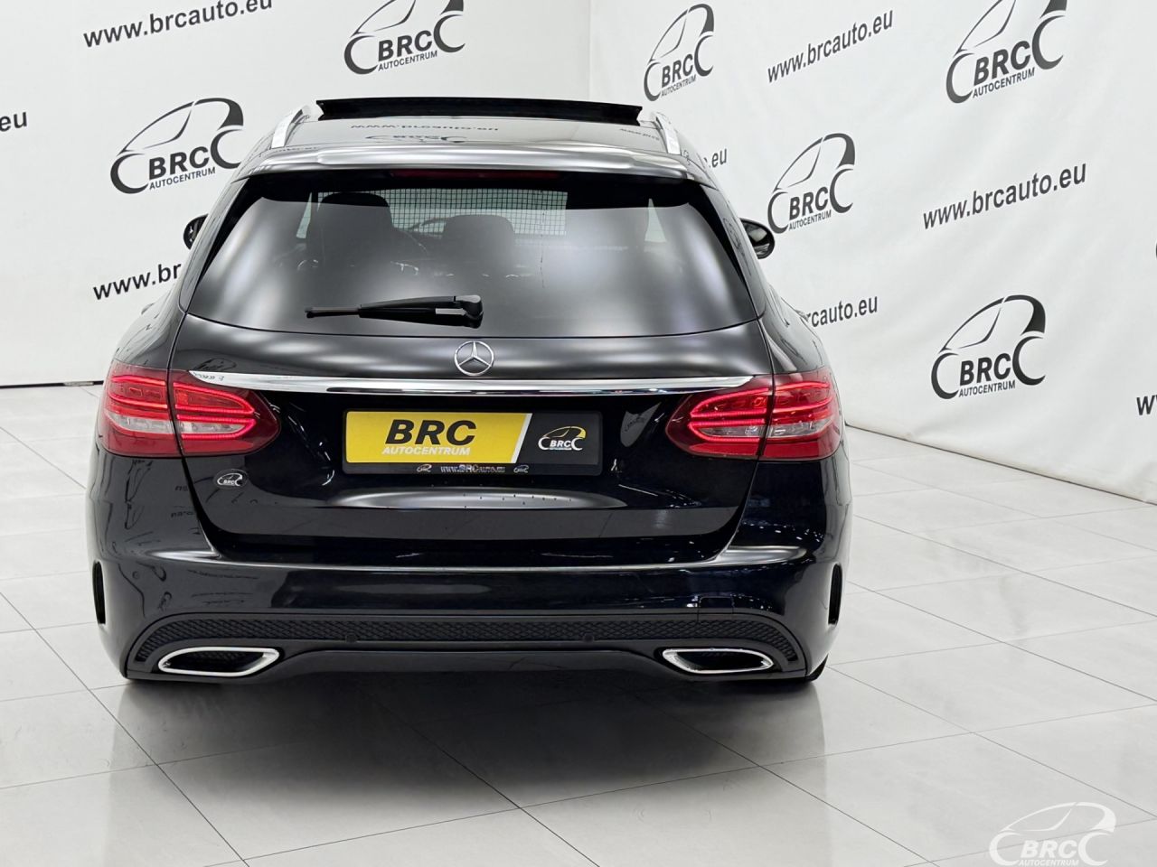 Mercedes-Benz C220 | 52