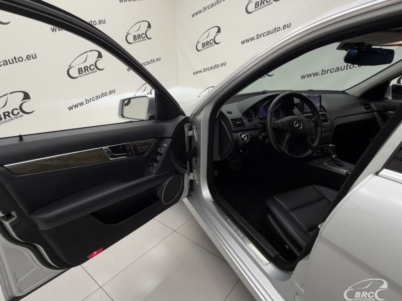 Mercedes-Benz C250 | 19