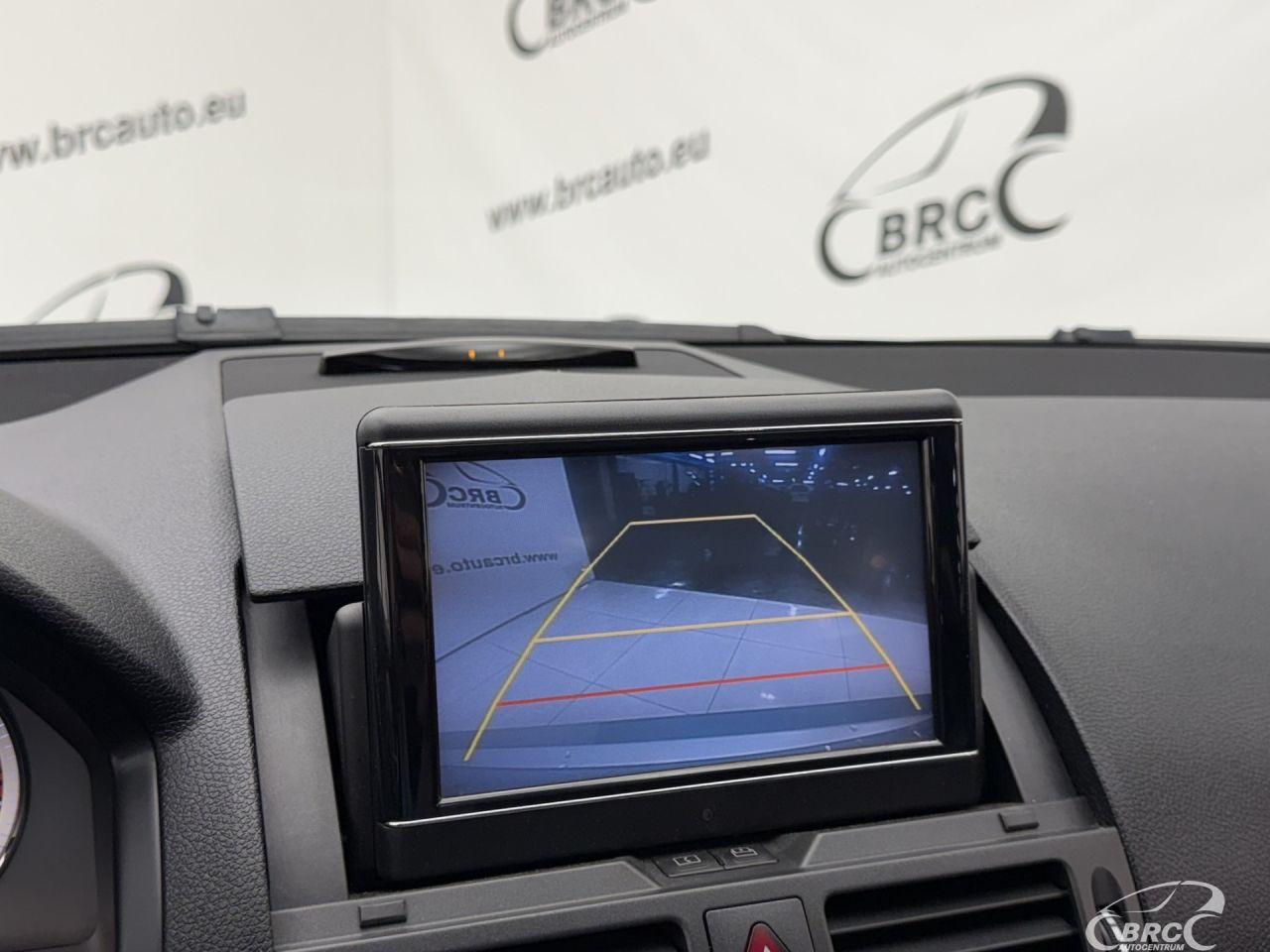 Mercedes-Benz C250 | 33