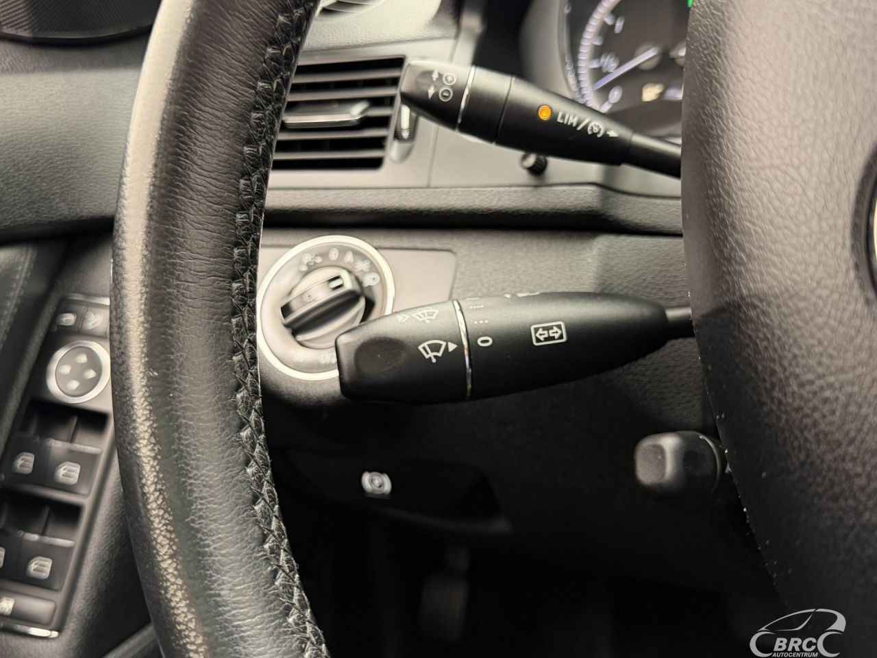 Mercedes-Benz C250 | 42