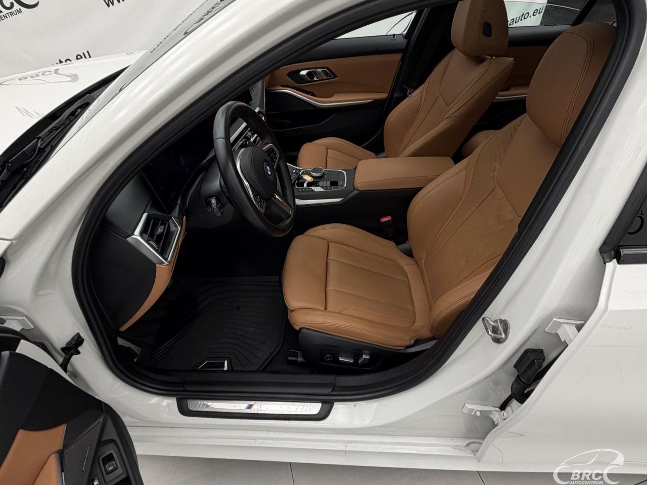 BMW 330 | 21