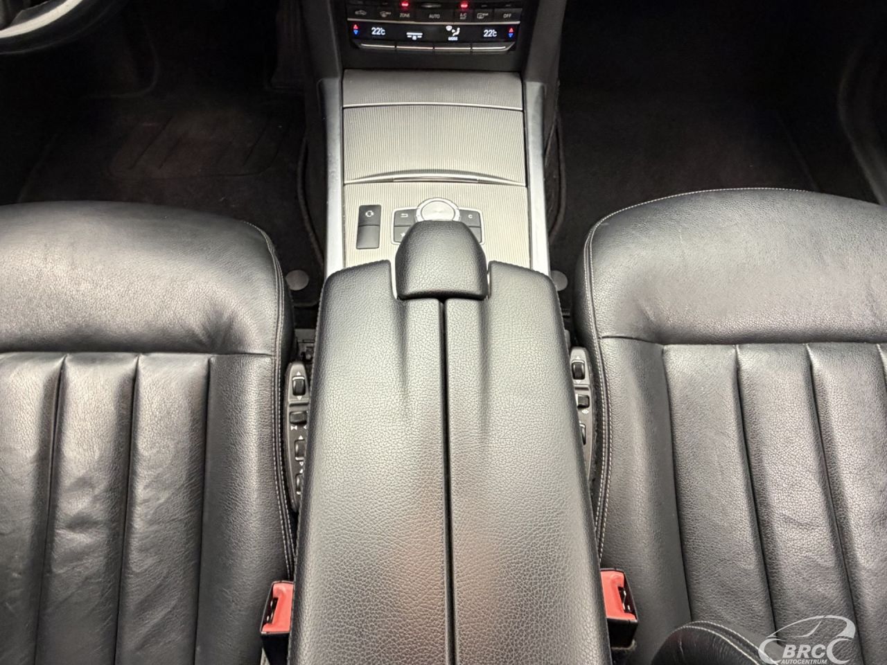 Mercedes-Benz E200 | 17