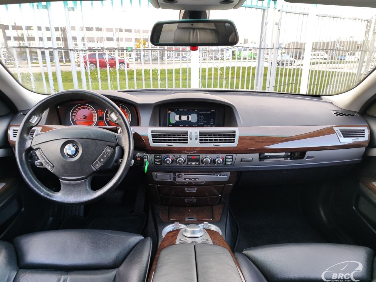 BMW 740 | 3