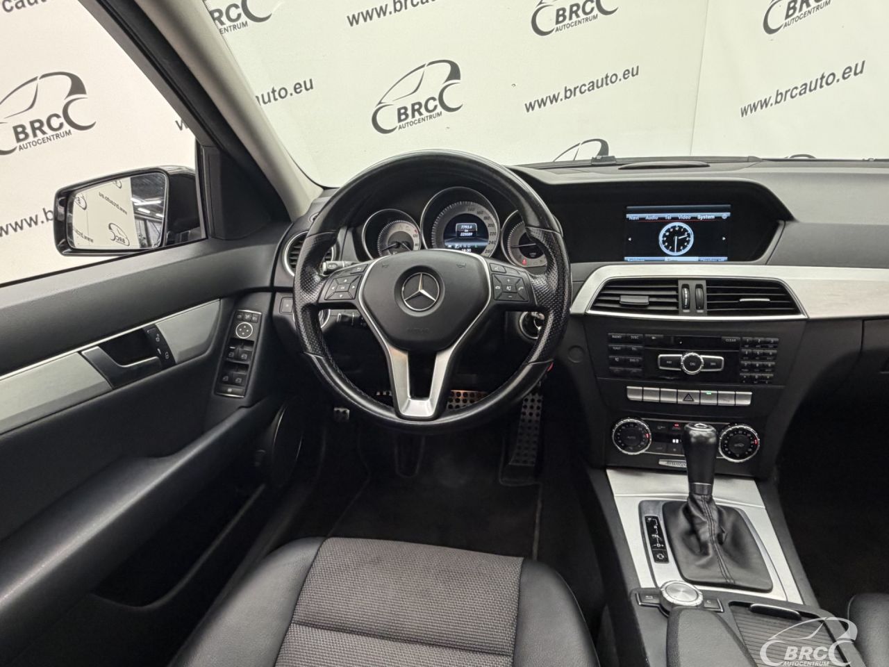 Mercedes-Benz C220 | 13