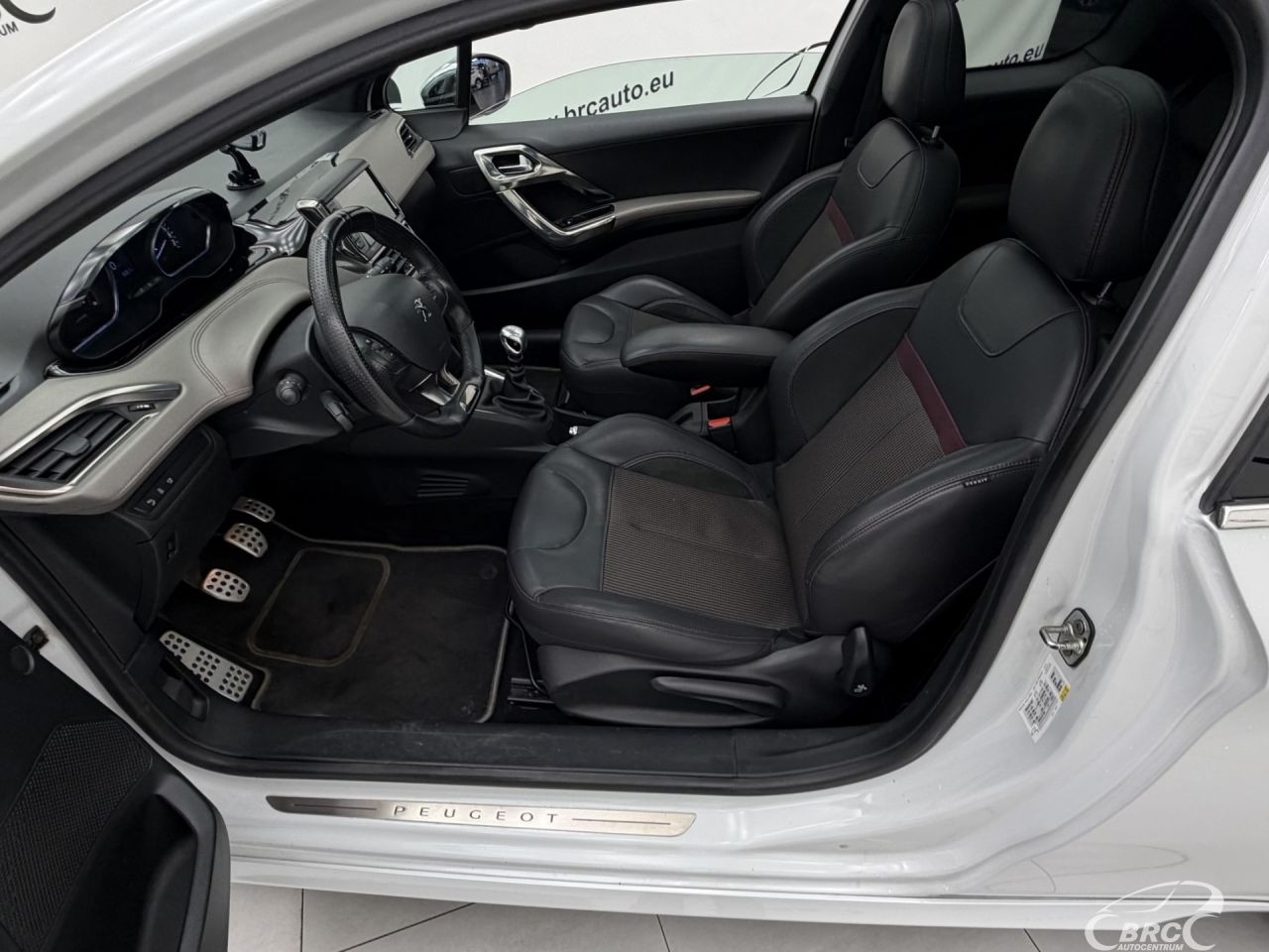 Peugeot 208 | 16