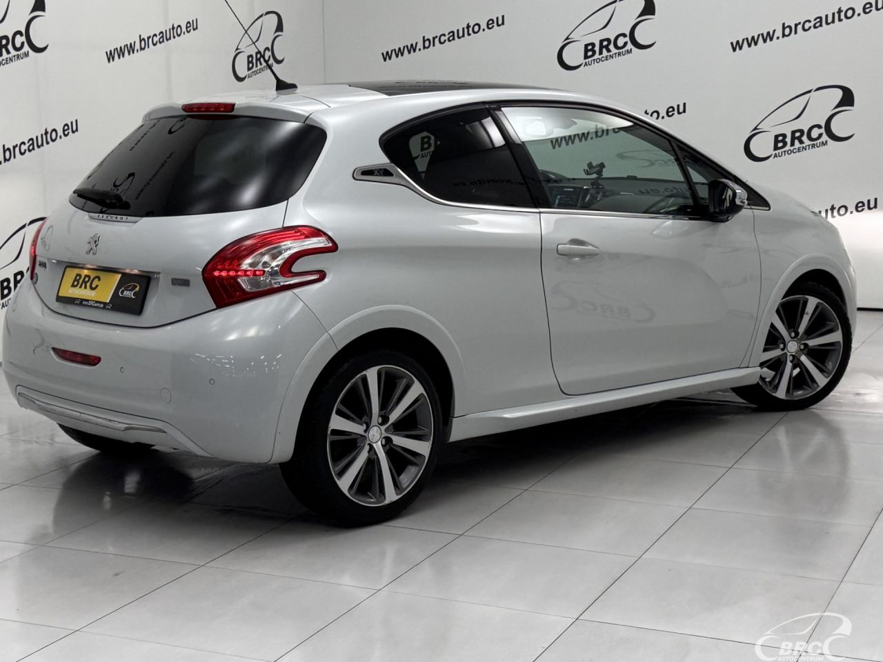 Peugeot 208 | 1