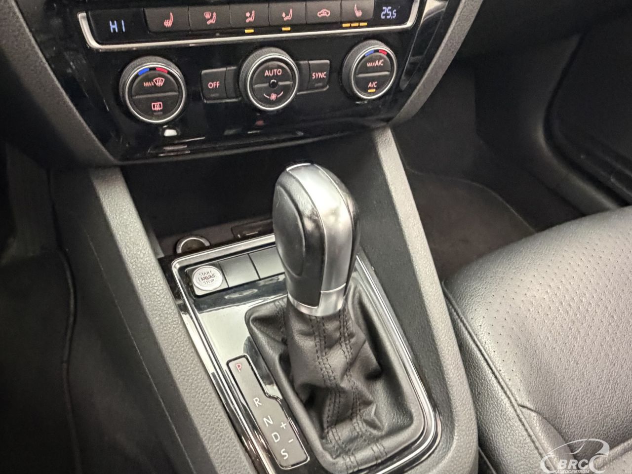 Volkswagen Jetta | 25