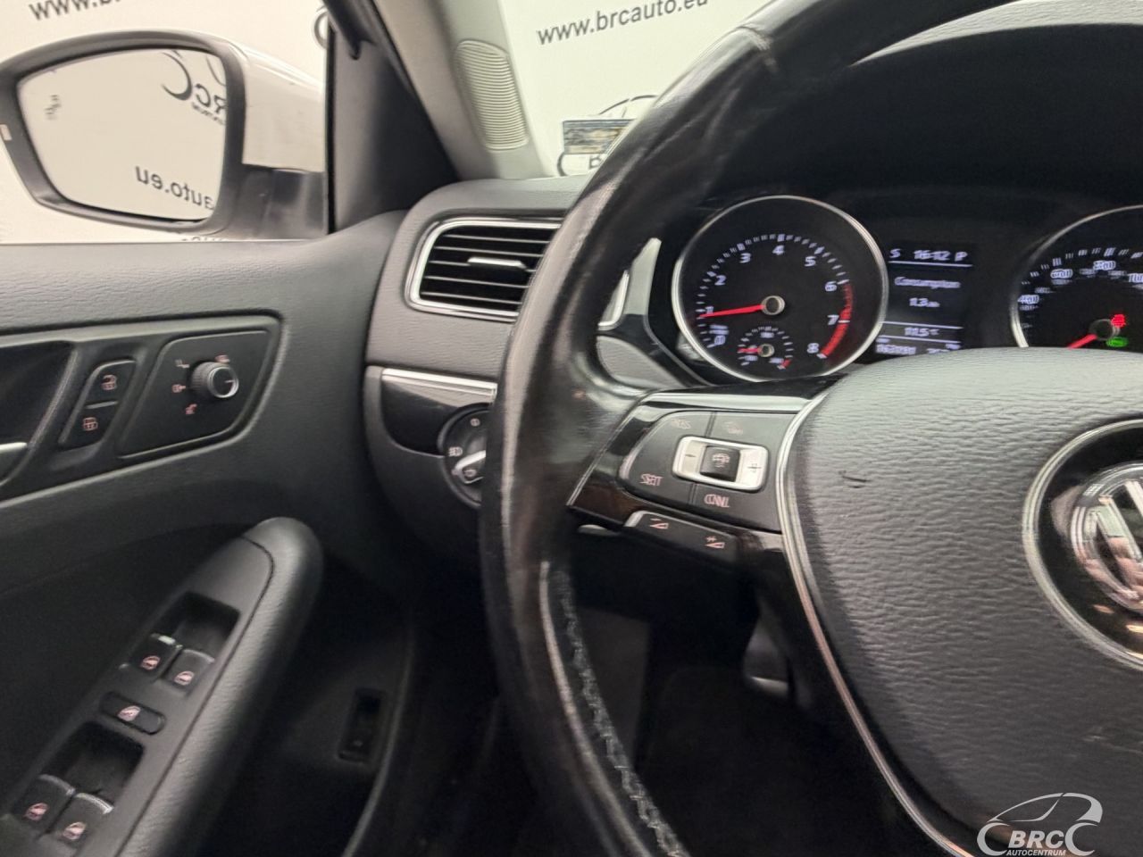 Volkswagen Jetta | 29