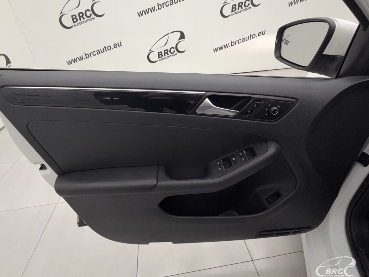 Volkswagen Jetta | 19