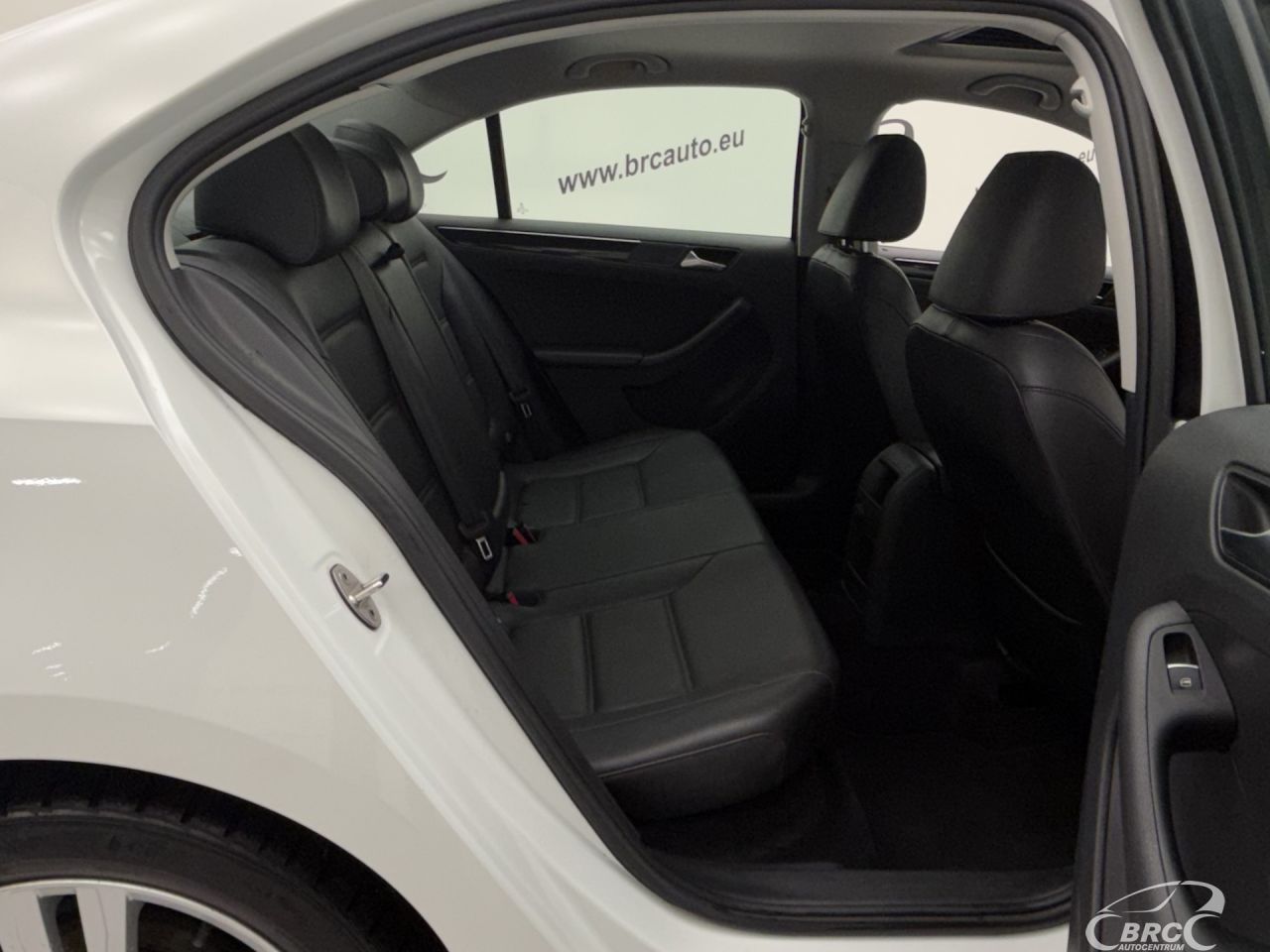 Volkswagen Jetta | 9