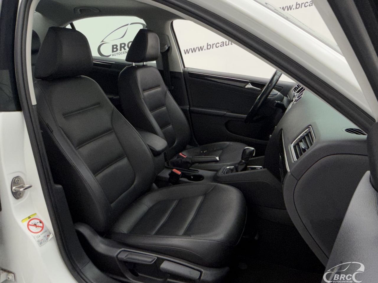 Volkswagen Jetta | 6