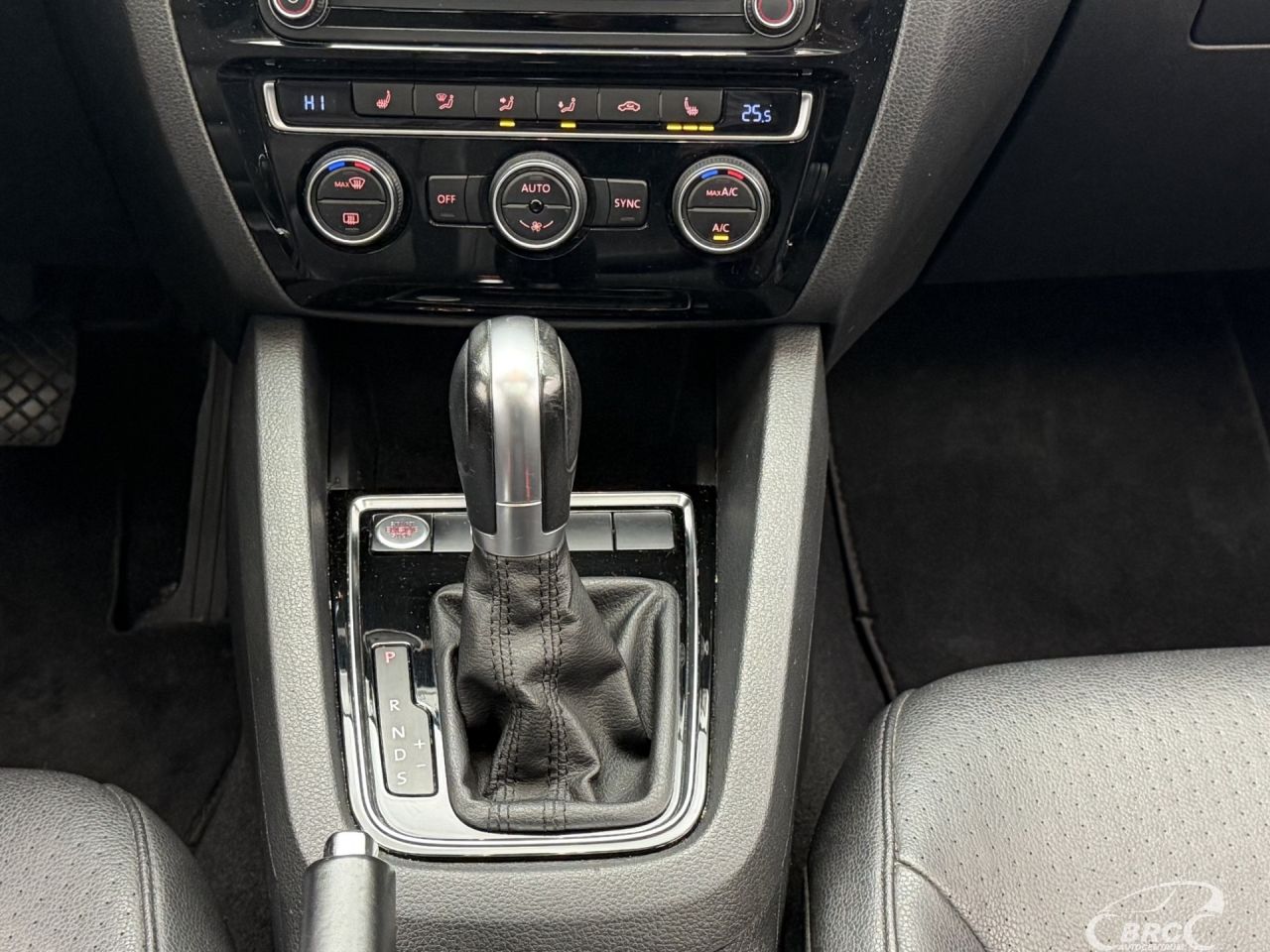 Volkswagen Jetta | 17