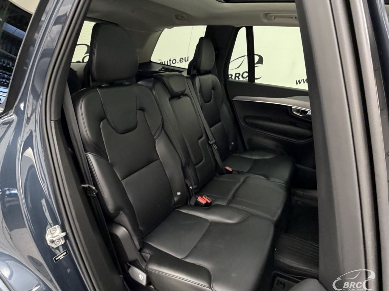 Volvo XC90 | 11